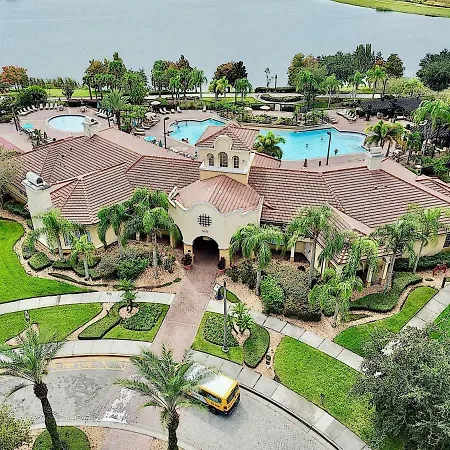 Vista Cay Luxury 3 Bedroom Condo